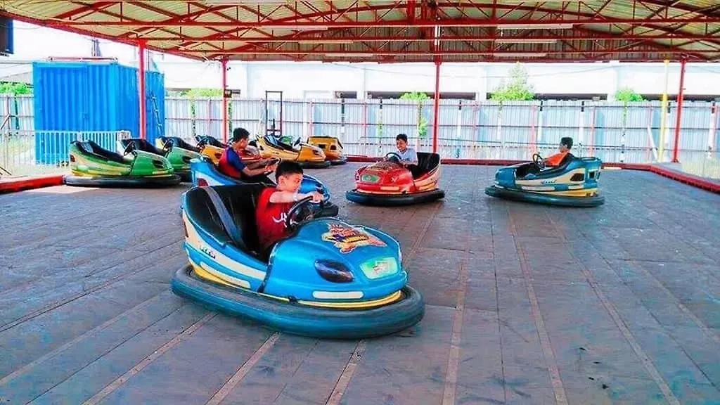 Fun Splash Water Park Resort Melaka - Free Ticket Unlimited Entry 아파트