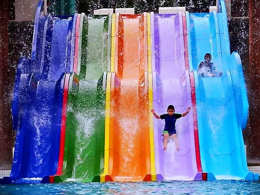 Fun Splash Water Park Resort Melaka - Free Ticket Unlimited Entry Apartmán