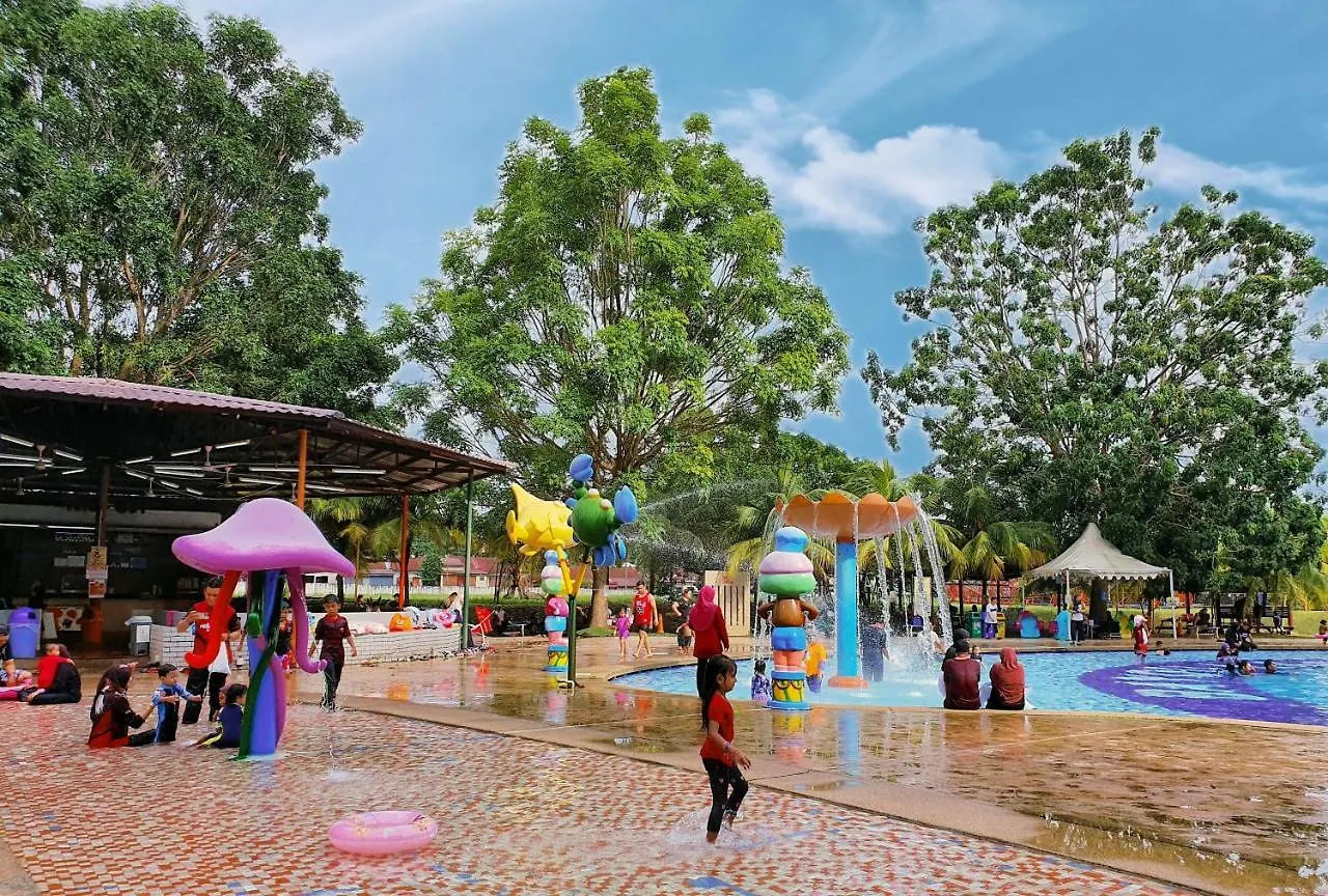 Fun Splash Water Park Resort Melaka - Free Ticket Unlimited Entry 0*, Malacca Malajsie